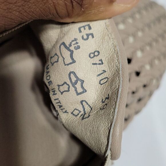 BOEMOS    - Picture 4 of 4